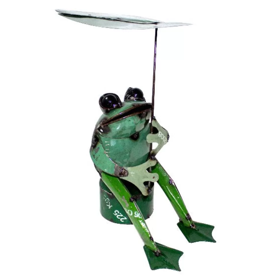 Think Outside Sculptures | Iron Sitting Frog With Leaf