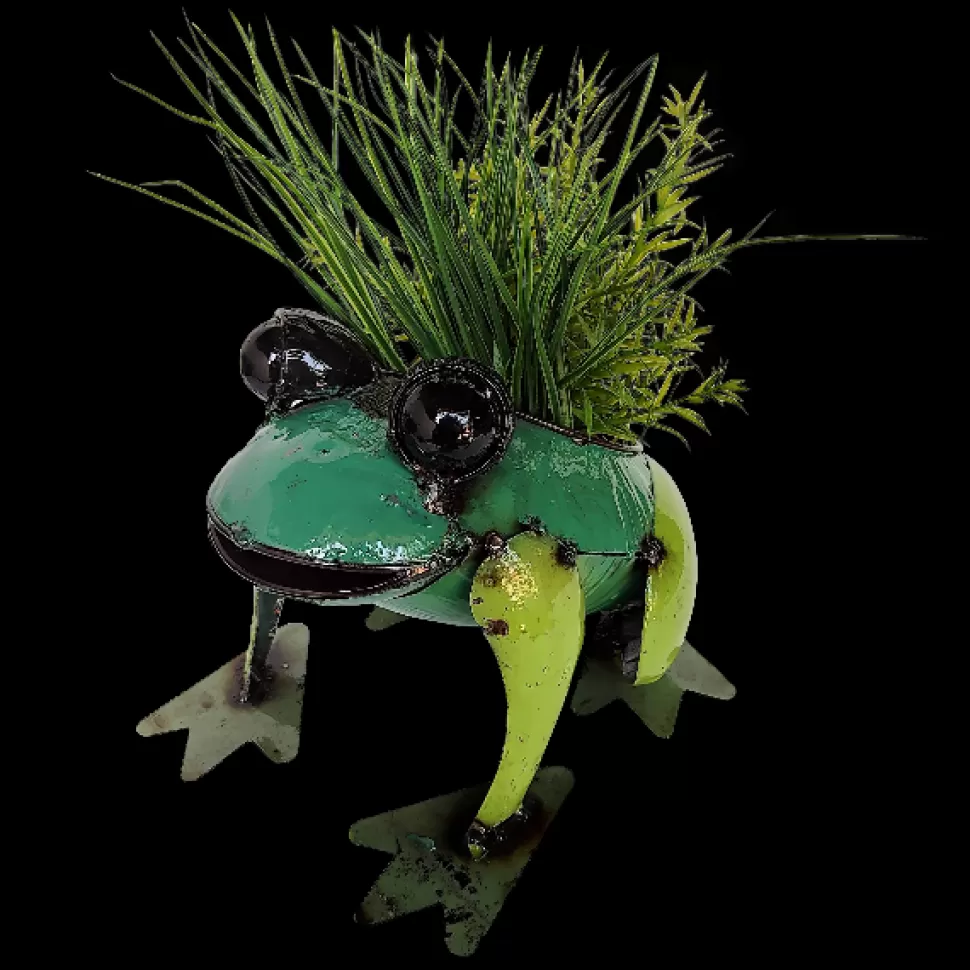 Think Outside Planters And Pots | Pad Me Pond Frog Planter